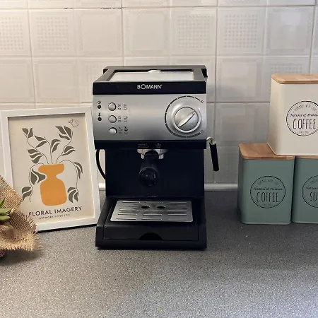 Andri's Garden House בית נופש *