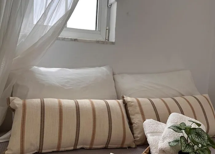 펜션 Andri's Garden House *