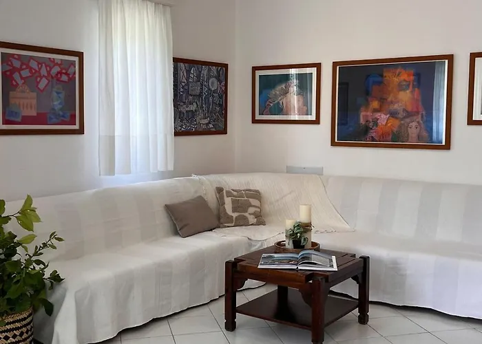 Andri's Garden House 펜션 *